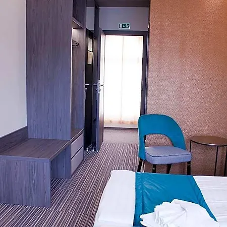 Couette-café Relax Panzio 4*