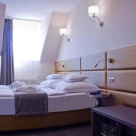 Couette-café Relax Panzio 4*