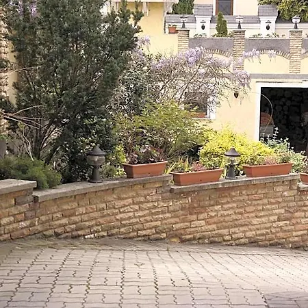 Couette-café Relax Panzio 4*