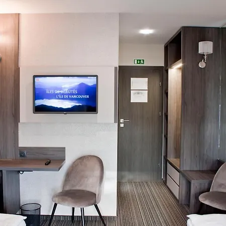 לינה וארוחת בוקר Relax Panzio גיור